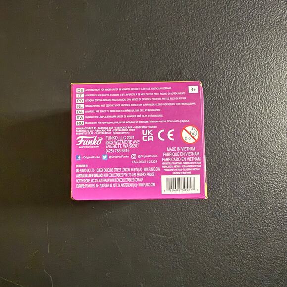 Disney Ultimate Princess Celebration - Funko Pop Mini Ariel in Pink Dress #50 - Picture 6 of 6